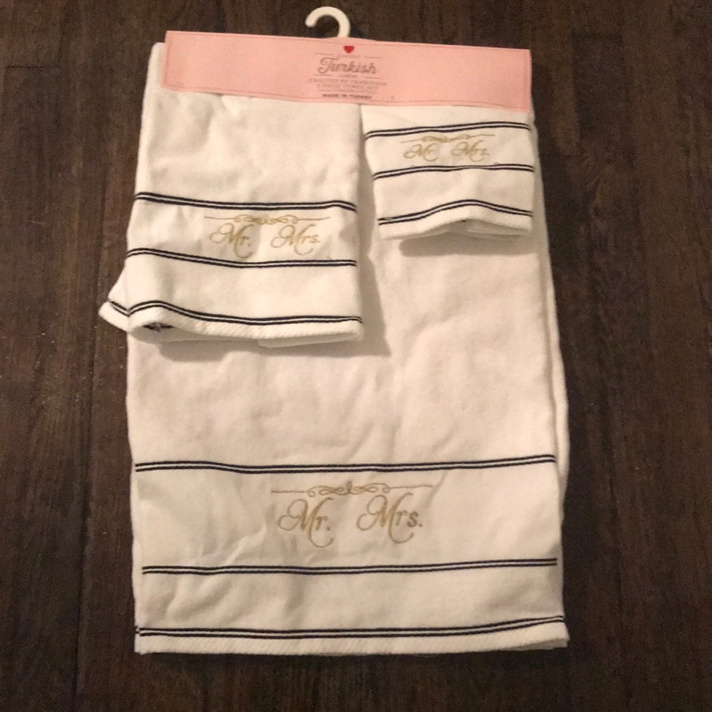 Mr & Mrs 3 piece towel set